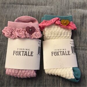 Finding Foxtale Socks NWT XS